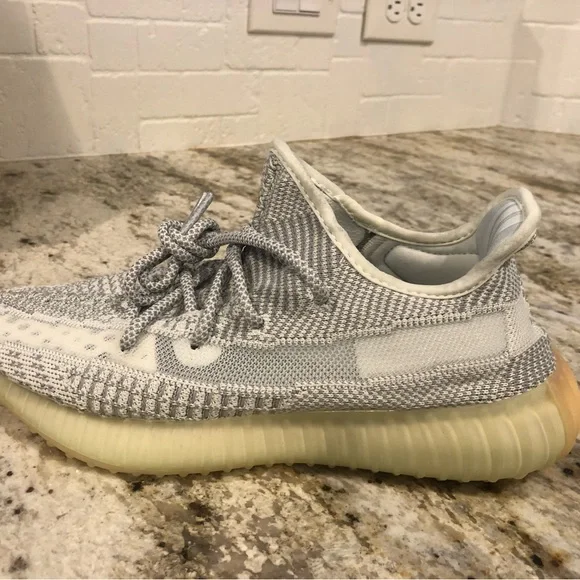 adidas gazelle silver green womens Adidas - Yeezy Boost 350 V2 'Light' (7 US) | myGemma main image 1